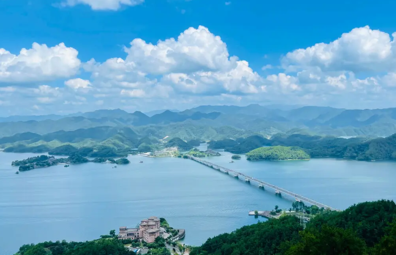 春天旅行游玩团建好地方有哪些？